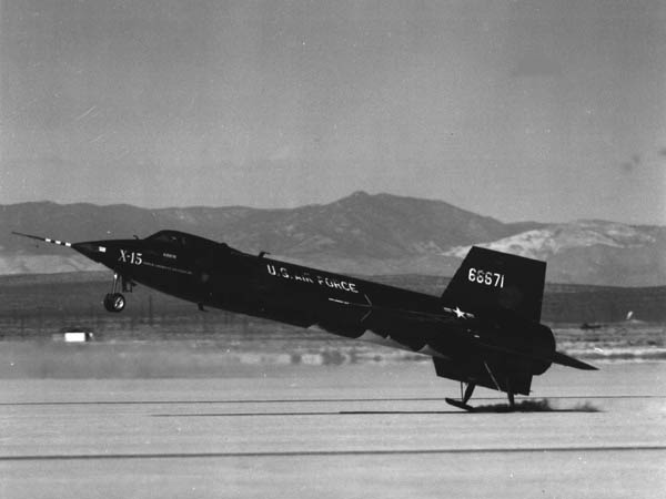 NorthAmerican X-15.jpg (23 KB)